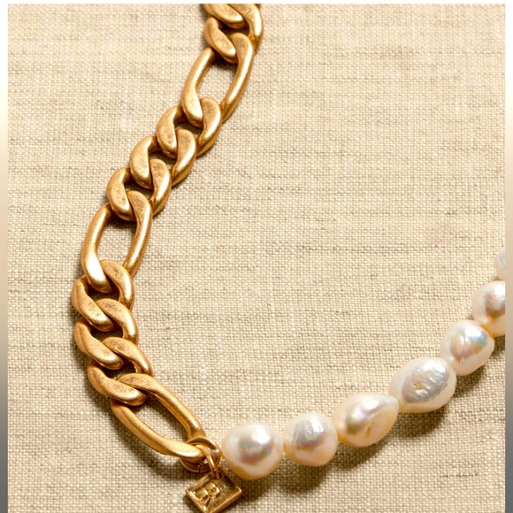 ✨❤️✨❤️NWT BANANA REPUBLIC CHAIN PEARL NECKLACE - Picture 2 of 3